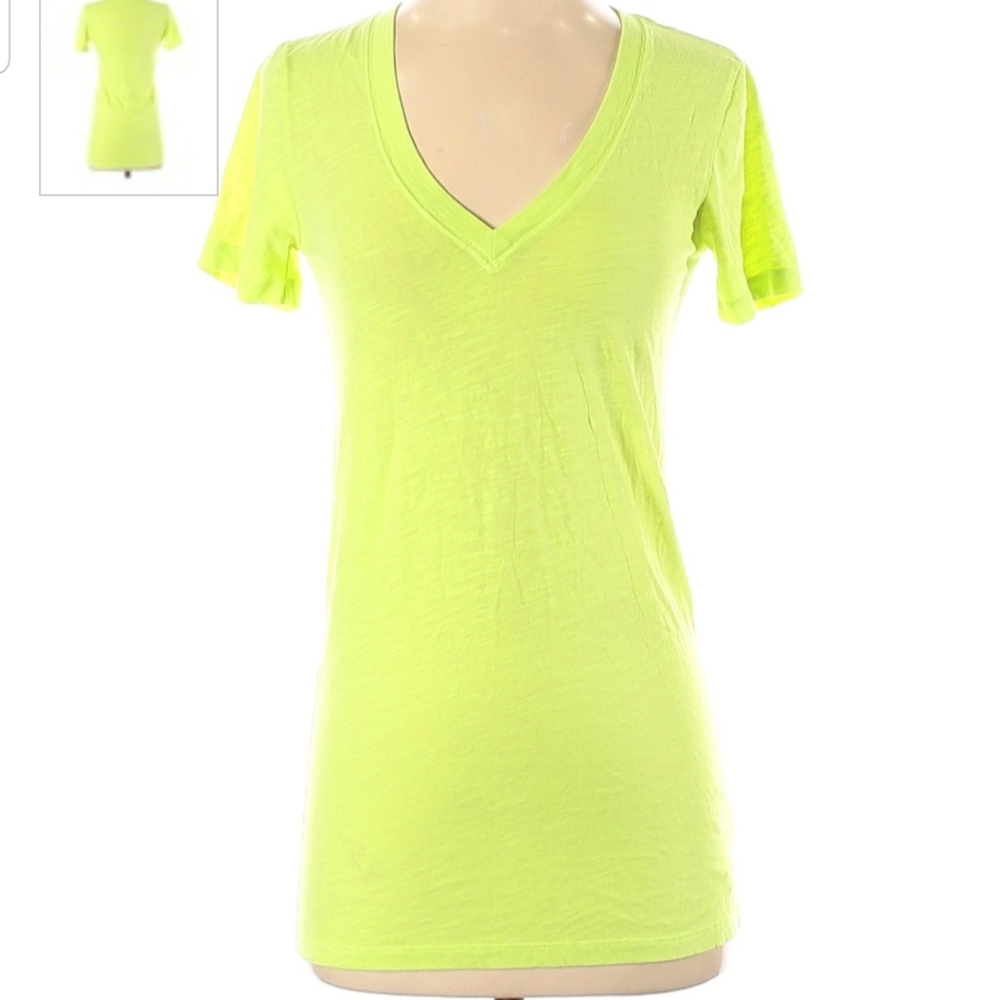 VS Pink V-Neck Tee SML